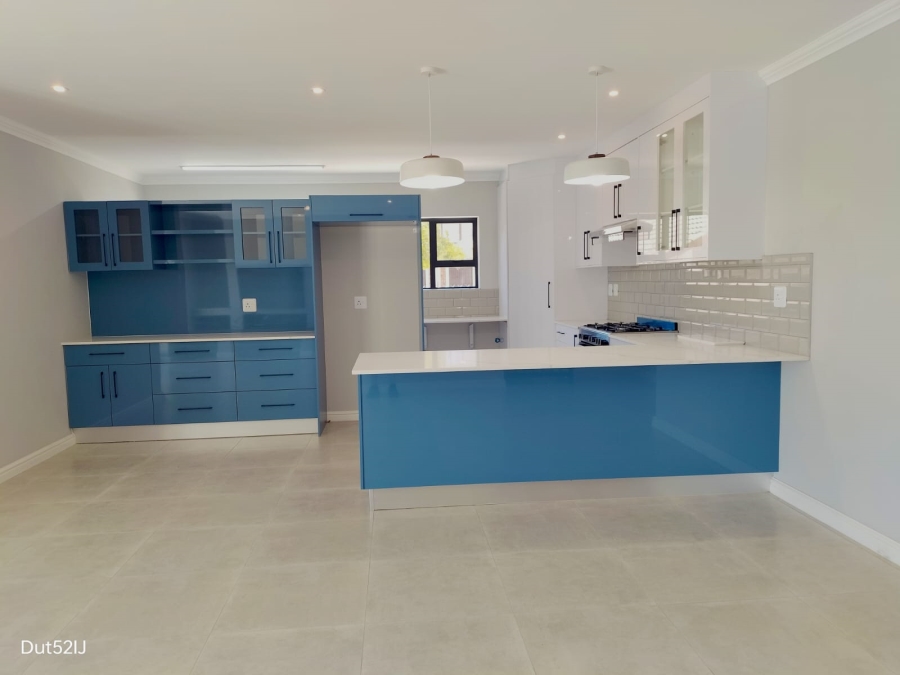 3 Bedroom Property for Sale in Fraaiuitsig Western Cape